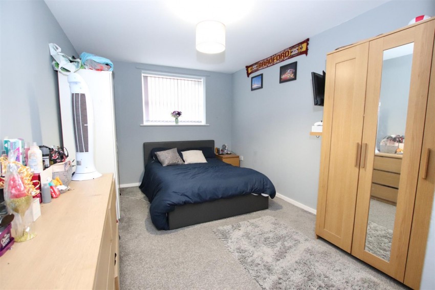 Images for Brackendale Court, Thackley