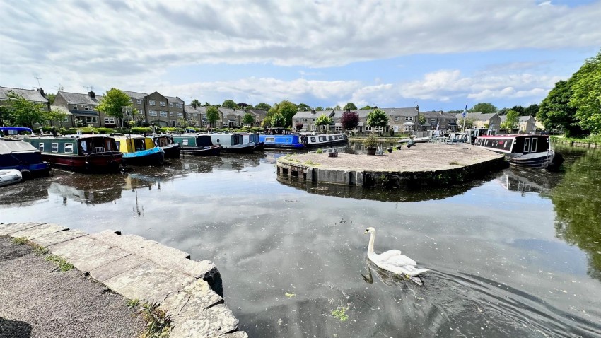 Images for Dobson Rise, Apperley Bridge, Bradford