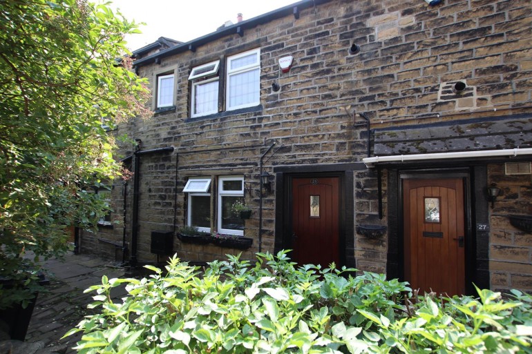 Moorside Road, Eccleshill